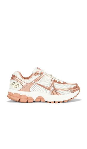 Zoom Vomero 5 NA36 Sneaker in White,Rose. - size 5 (also in 5.5, 6, 6.5, 7, 8) - Nike - Modalova