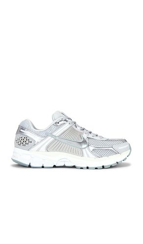 Zoom Vomero 5 Sneaker in Grey. - size 7 (also in 9.5) - Nike - Modalova