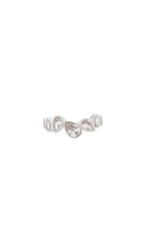 Marilyn Teardrop Ring in . Taglia 12. Also in 14 - Nana Jacqueline - Modalova
