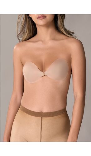 Shape Up Backless Strapless Bra in Tan. - size A (also in B, C, D) - NOOD - Modalova