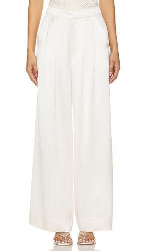 Petite Paris Wide Leg Pant in Ivory. - size M (also in S) - NONchalant Label - Modalova