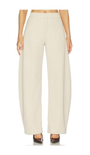 Sylvana Trouser in . Taglia S. Also in M, L - Nonchalant Label - Modalova