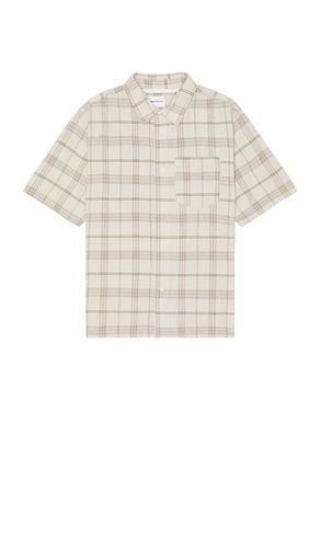 Ivan Relaxed Textured Check Short Sleeve Shirt in Brown. - size M (also in L, S) - Norse Projects - Modalova