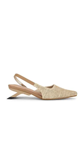 X REVOLVE Madi Swedish Pump in . Size 10. Also in 7, 8, 9 - Nora Lozza - Modalova