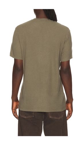 Clive Tee in . Taglia L. Also in M, S, XXL/2X - NN07 - Modalova