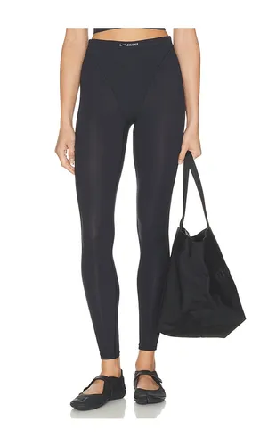 Weightless V- Panel Tights in . Size M. Also in XS - NikeSKIMS - Modalova