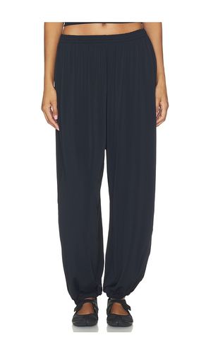 Stretch Knit Harem Pants in . Size L. Also in M, S - NikeSKIMS - Modalova