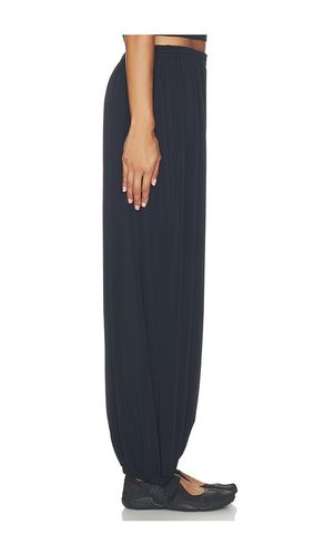 Stretch Knit Harem Pants in . Size L. Also in M, S - NikeSKIMS - Modalova