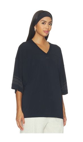 Stretch Knit V- Neck Top in Black. - size L (also in M, XL) - NikeSKIMS - Modalova