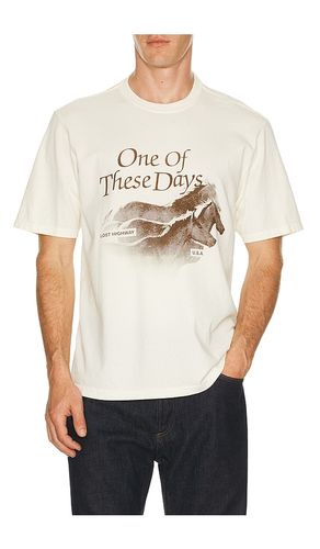 Lost Highway Tee in . Taglia S. Also in XL/1X - ONE OF THESE DAYS - Modalova