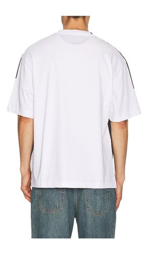 OFF- Negative Big Bookish Skate Short Sleeve Tee in . Taglia S. Also in M, L, XL/1X - OFF-WHITE - Modalova