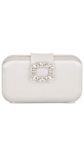 Emmy Crystal Trim Clutch in Metallic Neutral - olga berg - Modalova