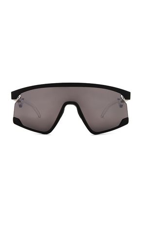 Bxtr sunglasses in color black size all - Oakley - Modalova