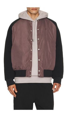 Courtside Bomber in . Taglia L. Also in M, S, XL/1X, XXL/2X - On - Modalova
