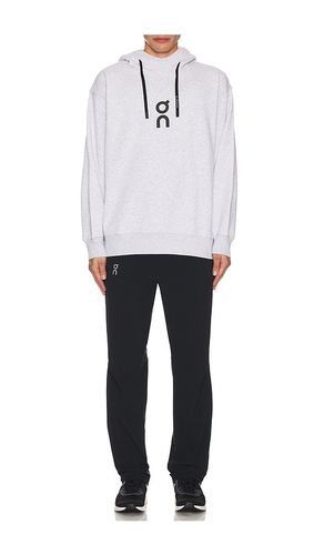 HOODIE in . Größe L. Also in M, S, XL/1X - On - Modalova