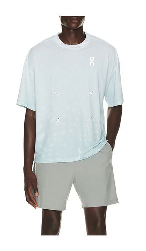 Performance Volt-T in Blue. - size L (also in M, S, XL/1X, XXL/2X) - On - Modalova
