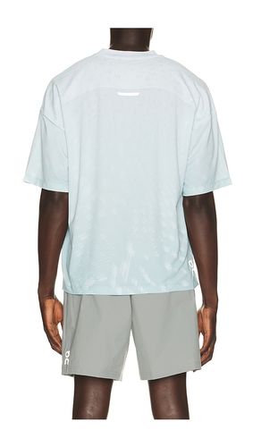 Performance Volt-T in Blue. - size L (also in M, S, XL/1X, XXL/2X) - On - Modalova