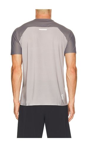 Performance-T in . Size L. Also in M, XL/1X, XS, XXL/2X - On - Modalova