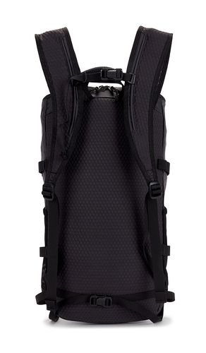On Speed Pack 18L Lite in Black - On - Modalova