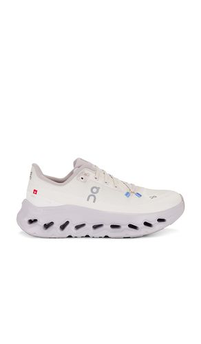 Cloudtilt Sneaker in White. - size 10 (also in 8, 8.5, 9) - On - Modalova