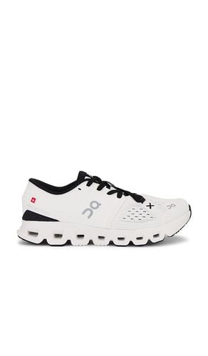 Cloud X 4 Sneaker in White. - size 5 (also in 5.5) - On - Modalova