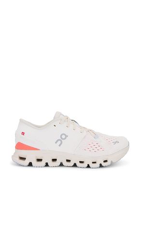 Cloud X 4 Sneaker in . - size 10 (also in 10.5, 11, 5, 6, 6.5, 7, 7.5, 8, 8.5, 9, 9.5) - On - Modalova