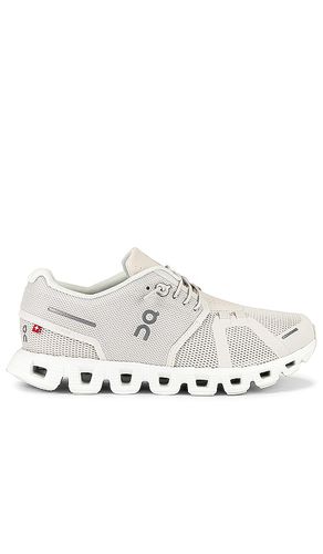 Cloud 5 Sneaker in Light Grey. - size 5.5 (also in 10, 5, 6, 6.5, 7.5, 9) - On - Modalova