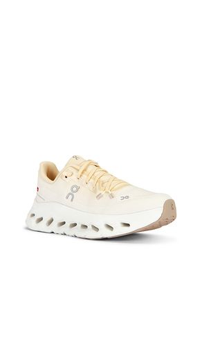 Cloudtilt Sneaker in Yellow. - size 7.5 (also in 8.5) - On - Modalova