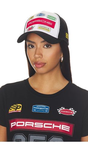 X Revolve Trucker Hat in - Porsche - Modalova