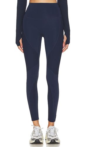 Free play legging en color azul marino talla L en - Navy. Talla L (también en M, XS) - P.E Nation - Modalova