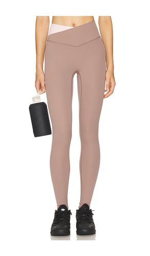 Wander Full Length Legging in Taupe. - size L (also in M) - P.E Nation - Modalova