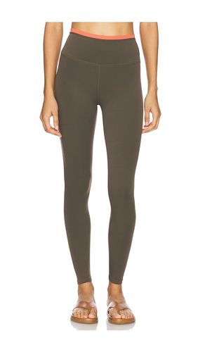 Vita Full Length Legging in Olive. - size L (also in M, S, XL) - P.E Nation - Modalova
