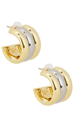 Noella Hoop Earrings in Metallic Gold - petit moments - Modalova