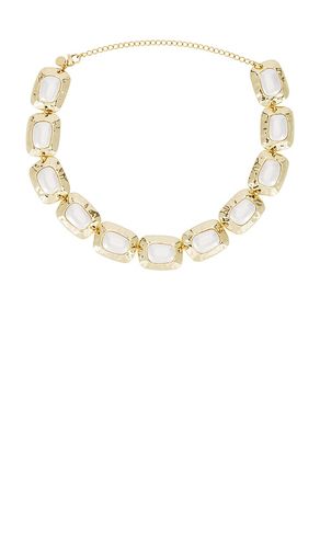 Giovana Statement Necklace in Metallic - petit moments - Modalova