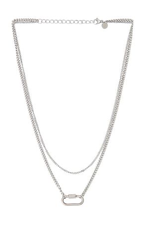 Layered Carabiner Necklace in Metallic - petit moments - Modalova