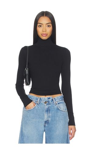 Hayden Turtleneck Top in . Size M. Also in L, XL - perfectwhitetee - Modalova