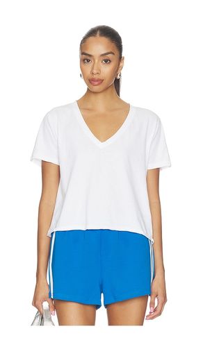 Crispy Cotton V Neck Tee in . Size L. Also in M - perfectwhitetee - Modalova