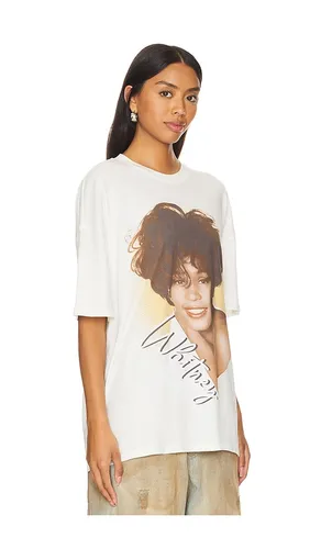Whitney Houston Portrait Boxy Tee in Cream. - size L (also in M, XL/1X) - Philcos - Modalova