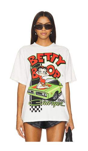 Betty Boop Dodge Charger Boxy Tee in White. - size L (also in M, XL/1X) - Philcos - Modalova