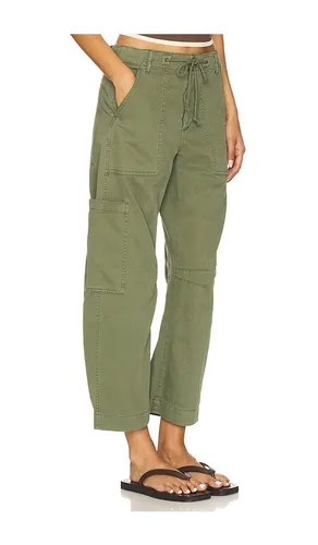 Sabrina Curved Utility Pants in Army. - size 24 (also in 25, 26, 27, 28, 29, 30, 31) - PISTOLA - Modalova