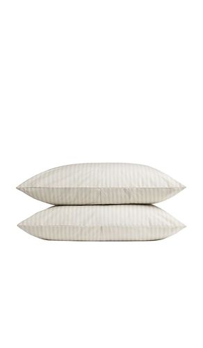 Pillowcase Set in . Taglia STANDARD. Also in - Parachute - Modalova