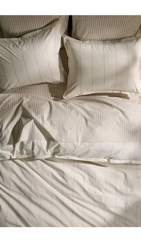 Pillowcase Set in . Size STANDARD. Also in - Parachute - Modalova
