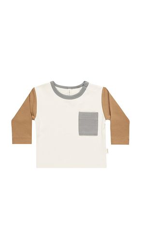 Kids Long Sleeve Pocket Tee in Cream. - size 2-3yr (also in 4-5yr) - QUINCY MAE - Modalova