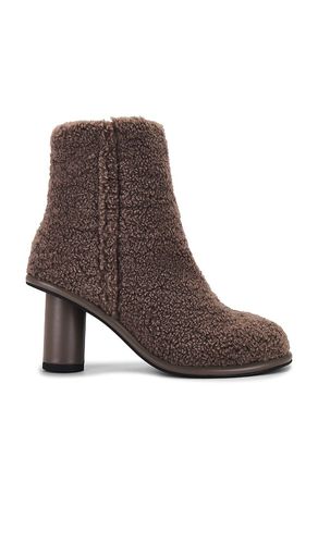 The Fuzzy Bootie in . Taglia 11, 12, 6, 7, 8, 9 - R0AM - Modalova