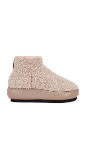 Fuzzy Magic Faux Fur Moon Bootie in Grey. - size 10 (also in 11, 6, 8, 9) - R0AM - Modalova