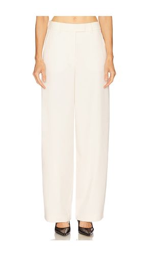 Cocoon Suiting Pants in Ivory. - size 32 (also in 34, 36, 38, 40, 42) - REMAIN - Modalova