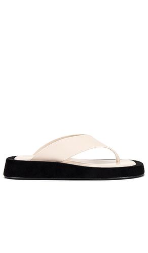 Chris Sandal in Beige. - size 6 (also in 5, 7) - RAYE - Modalova