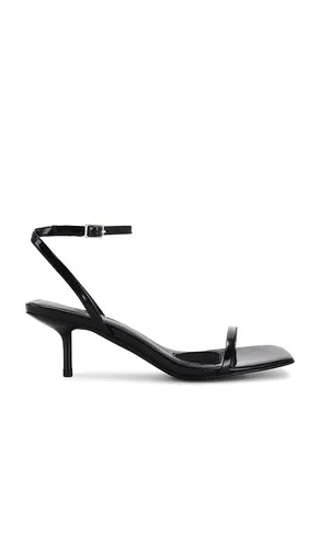 Misty Sandal in . Size 5.5. Also in 7 - RAYE - Modalova