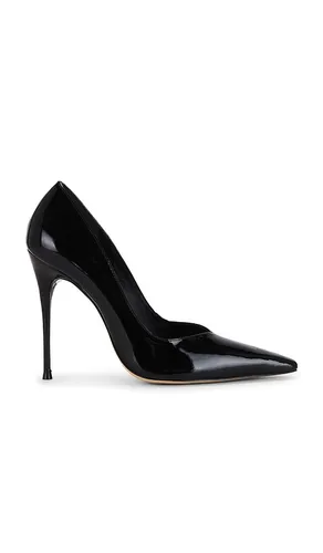 Danae Pump in . Size 7. Also in 6.5, 8, 9 - RAYE - Modalova