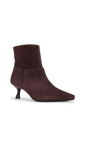 Anora Boot in . Size 6. Also in 9.5 - RAYE - Modalova